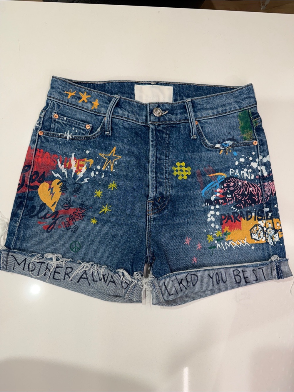 MOTHER The Vagabond Cuffed Fray Hem Graffiti Denim Shorts Size 25